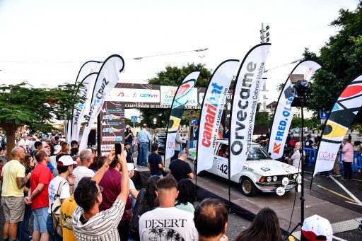 La Plaza de España acoge la ceremonia de salida del 50º Rallye Orvecame Isla Tenerife Histórico